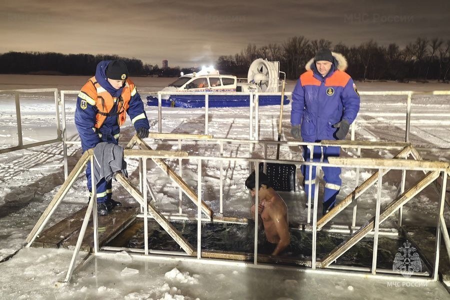 Опубликован список мест, где саратовцы смогут окунуться в прорубь на Крещение